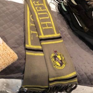 Hufflepuff scarf